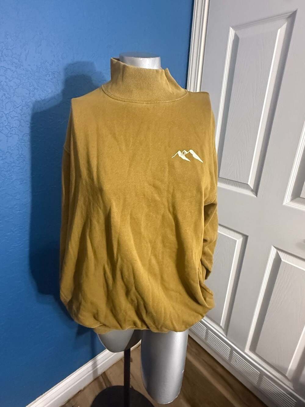 Aerie Mountain Season Mock Neck Sweatshirt Size M Mustard Yellow